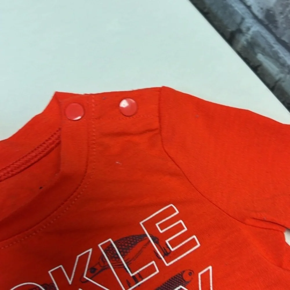 Under Armour‎ onesie